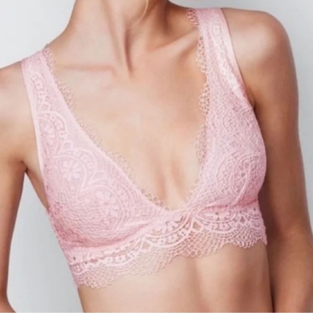 Victoria's Secret Pale Pink Lace Bralette - S